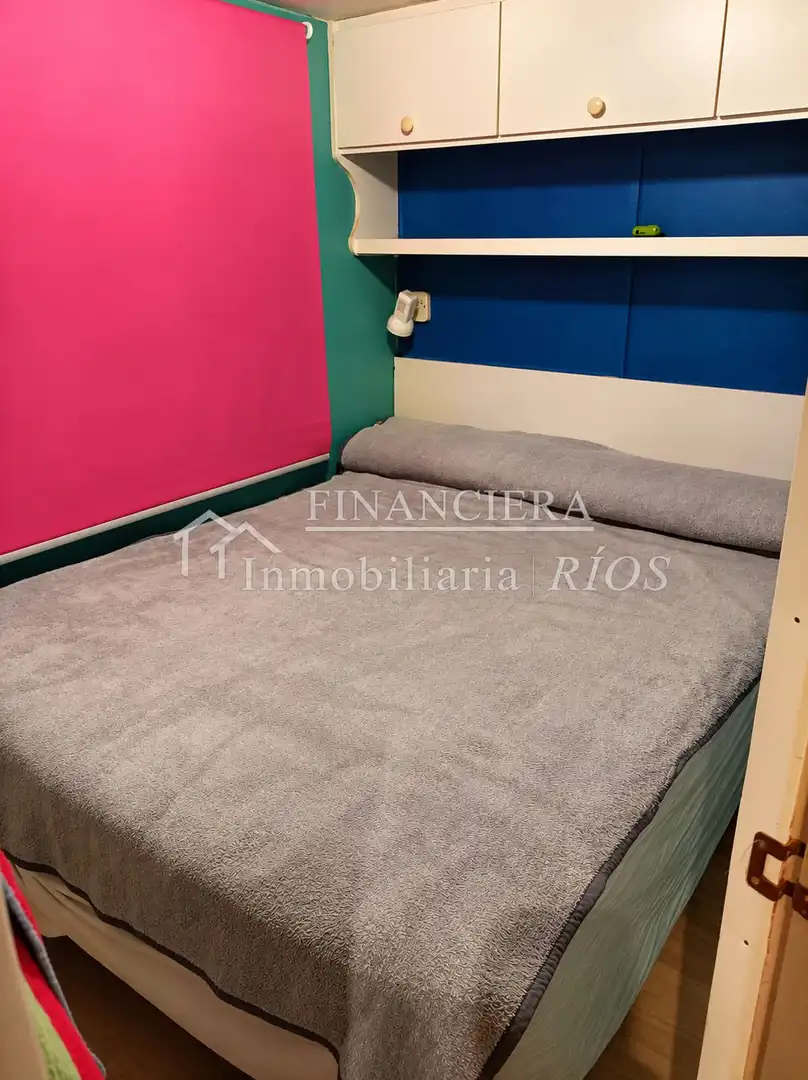 Dormitori de Residencial en venda en Este - Alcosa- Torreblanca