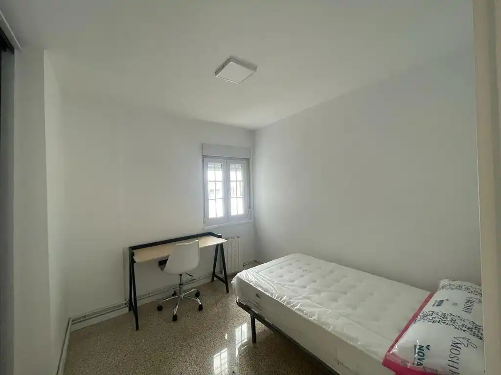 Flat for rent in Calle Ribera del Beiro, San Francisco Javier