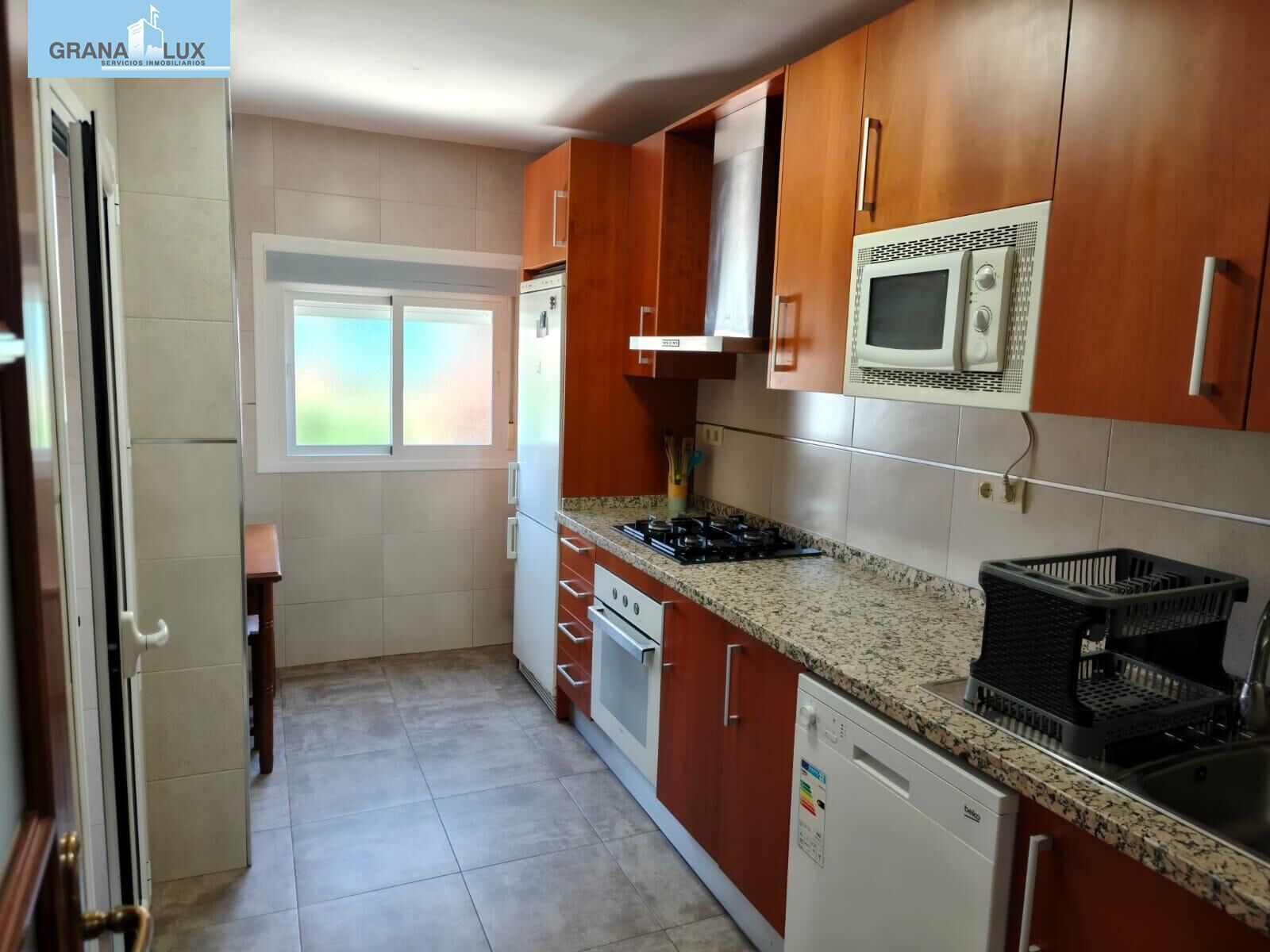 Kitchen of Flat to rent in  Granada Capital  with Heating and Terrace