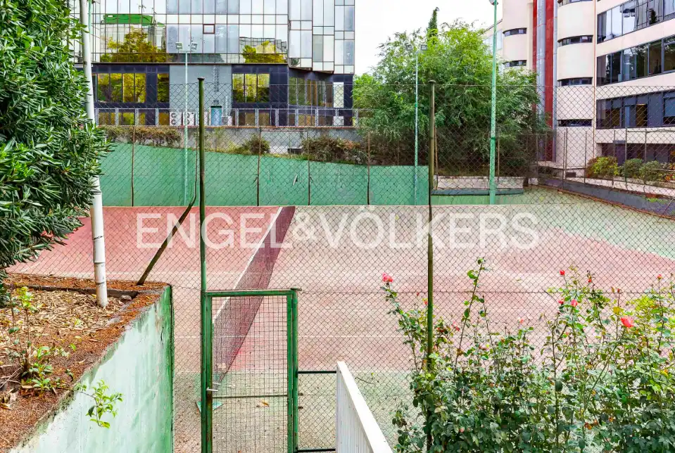 Terrassa de Pis en venda en Madrid amb Aire condicionat, Calefacció i Parquet