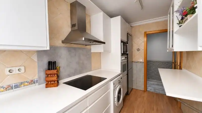 Piso con ascensor en venta en Bailén - Miraflores, imagen 4