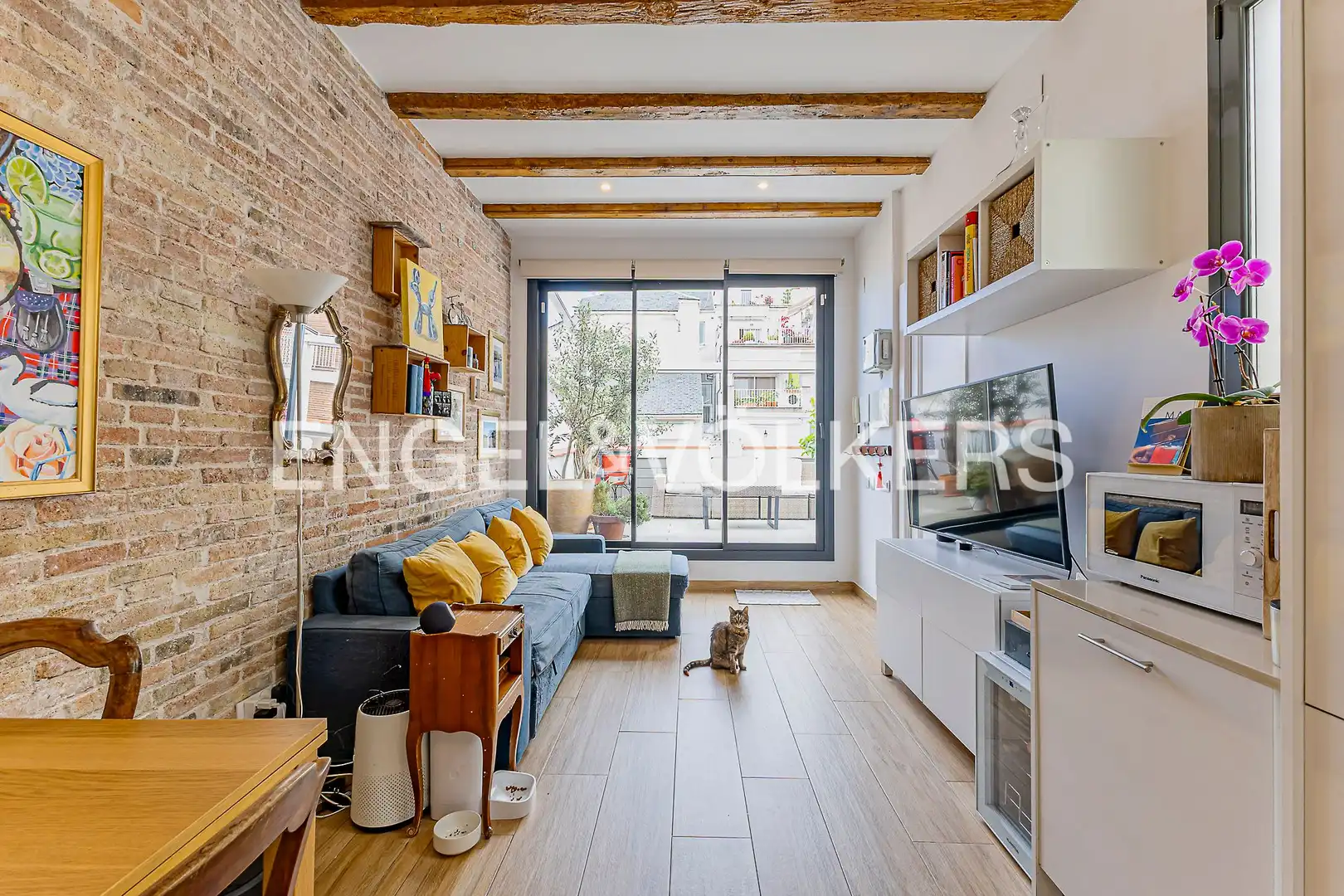 Sala de estar de Ático en venta en Barcelona con Aire acondicionado, Calefacción y Parquet