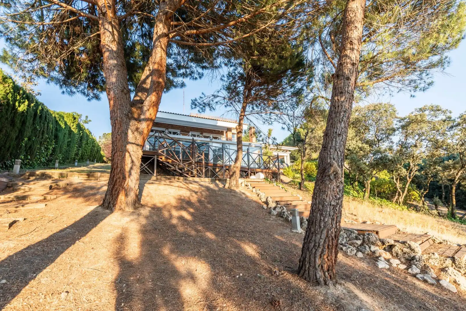 Vista exterior de Casa o xalet en venda en Las Rozas de Madrid amb Aire condicionat, Calefacció i Jardí privat