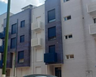 Exterior view of Duplex for sale in Burgos Capital  with Heating, Terrace and Furnished