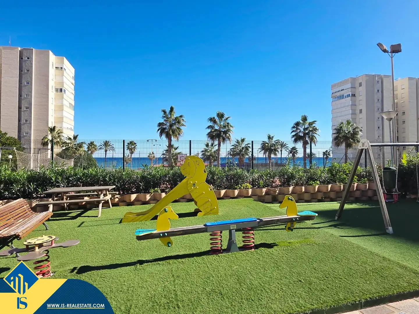 Exterior view of Flat for sale in Alicante / Alacant  with Terrace and Furnished