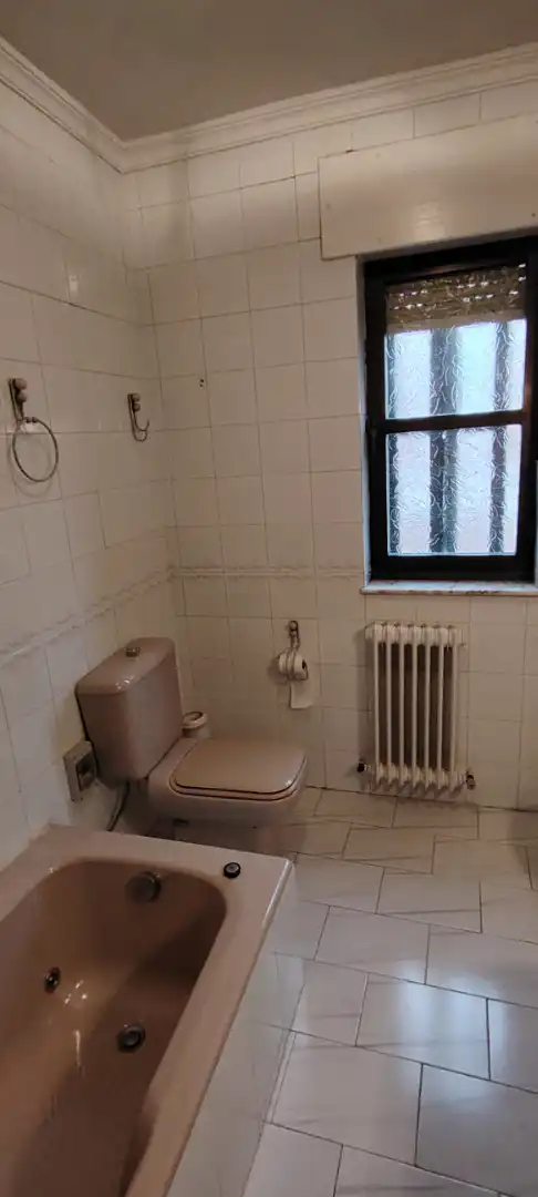 Baño de Casa o chalet en venta en Santa Marta de Tormes con Calefacción, Jardín privado y Parquet