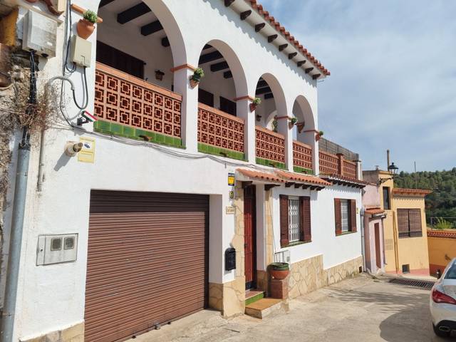 Casa adosada en Alquiler en Torrelles de Foix