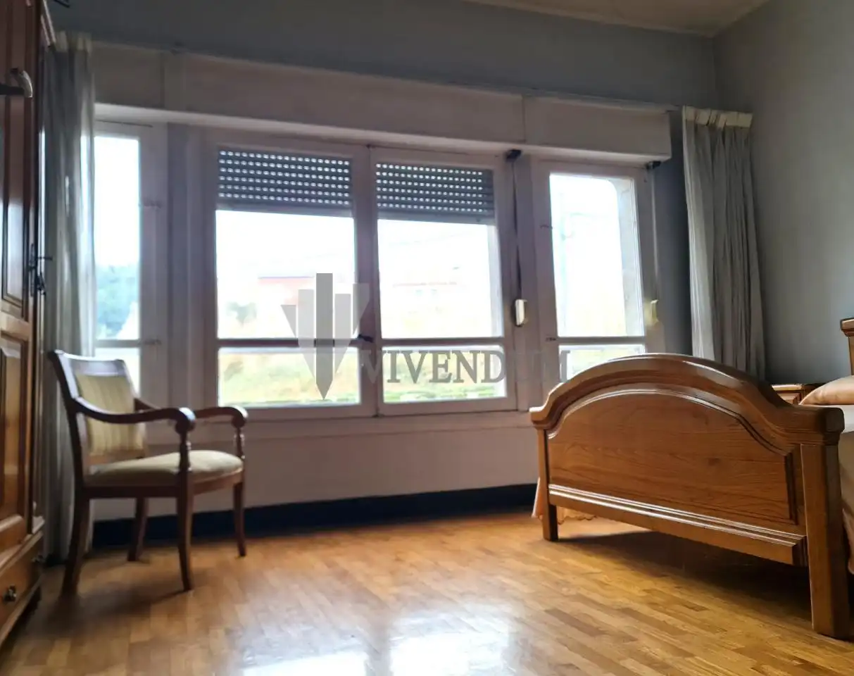 Bedroom of Buildings for sale in Vigo 