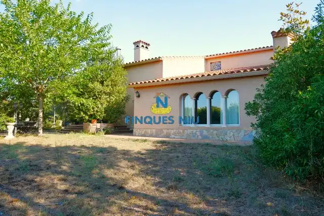 Casa con piscina en venta en Carrer Sant Martí, imagen 10