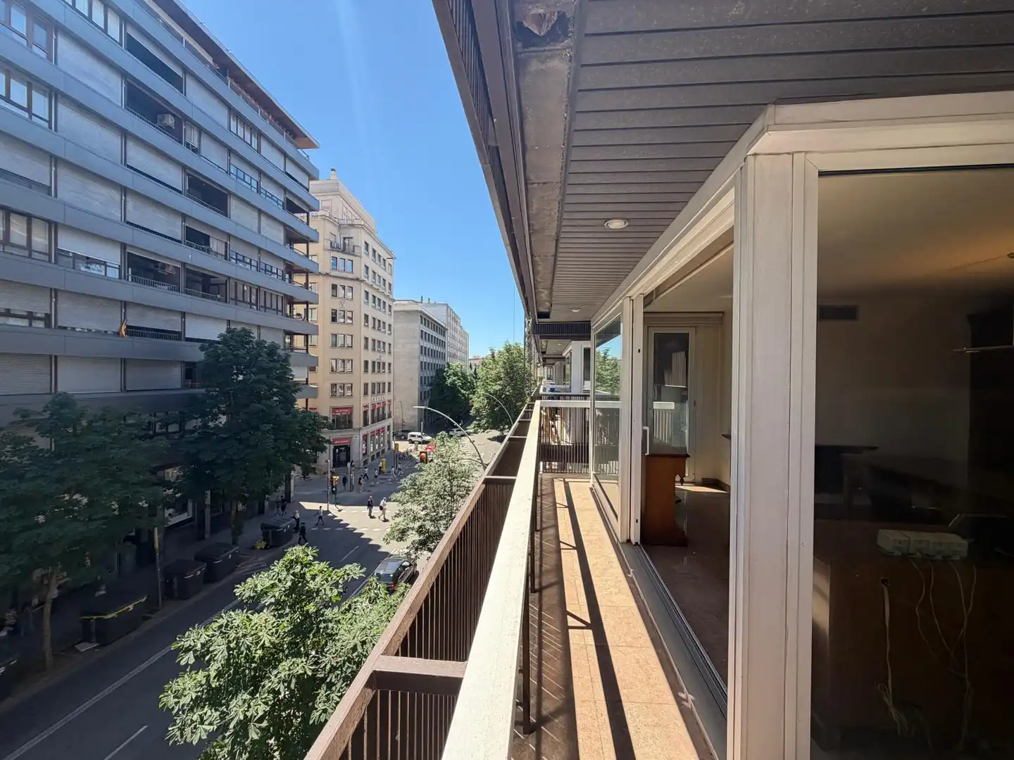 Balcony of Office for rent in Girona  with Air Conditioner and Heating