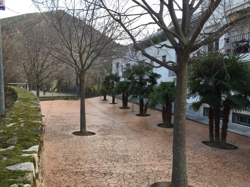 Vista exterior de Dúplex en venda en Cazorla