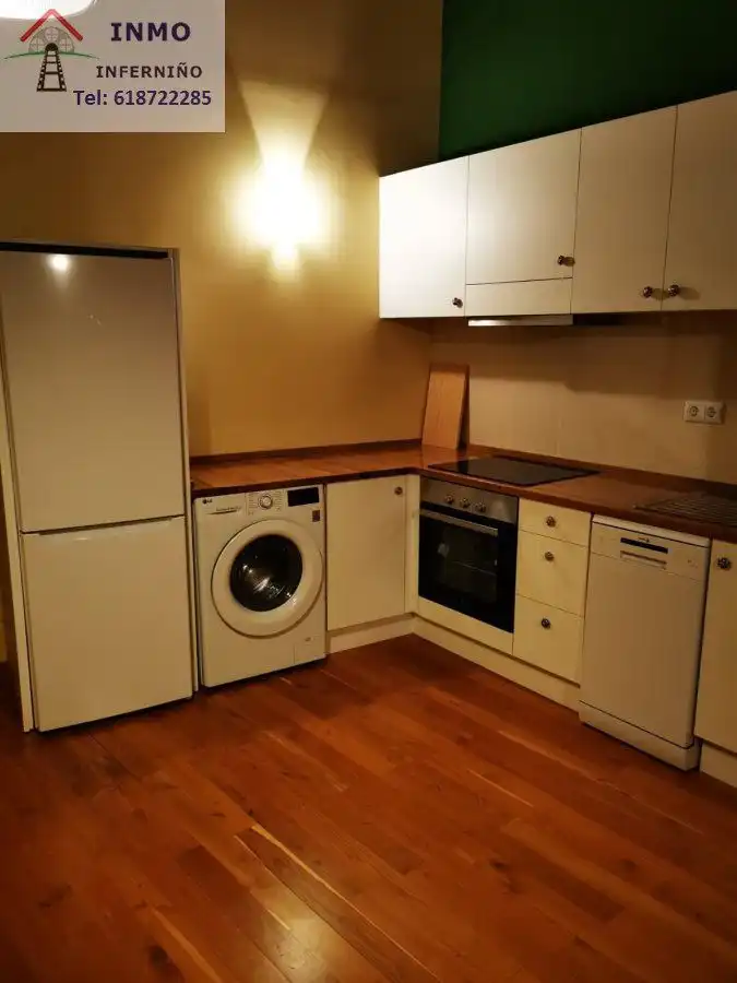 Cuina de Apartament de lloguer en Ferrol amb Terrassa