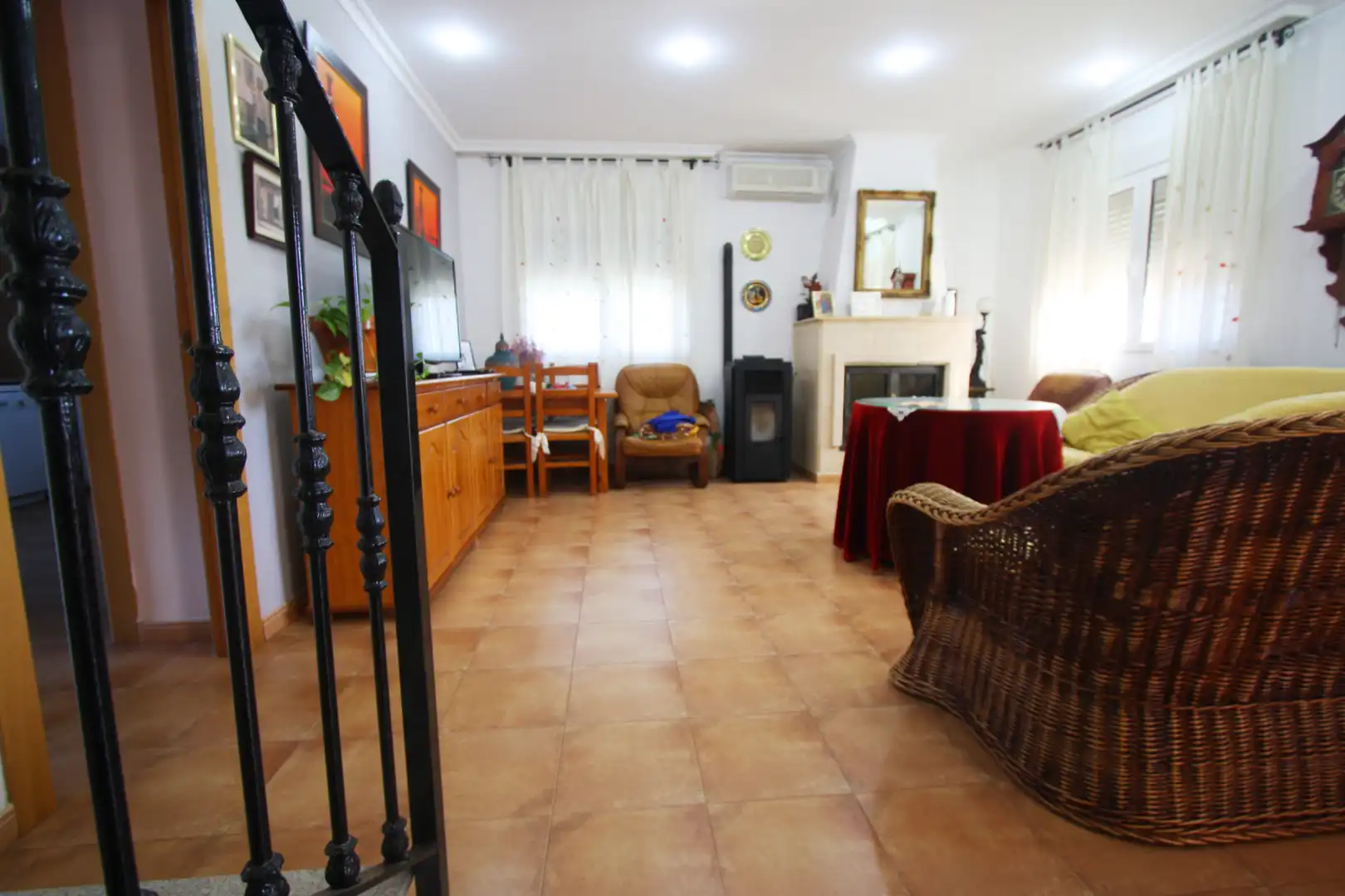 Sala de estar de Casa o chalet en venta en Casas de Juan Núñez con Aire acondicionado, Terraza y Trastero