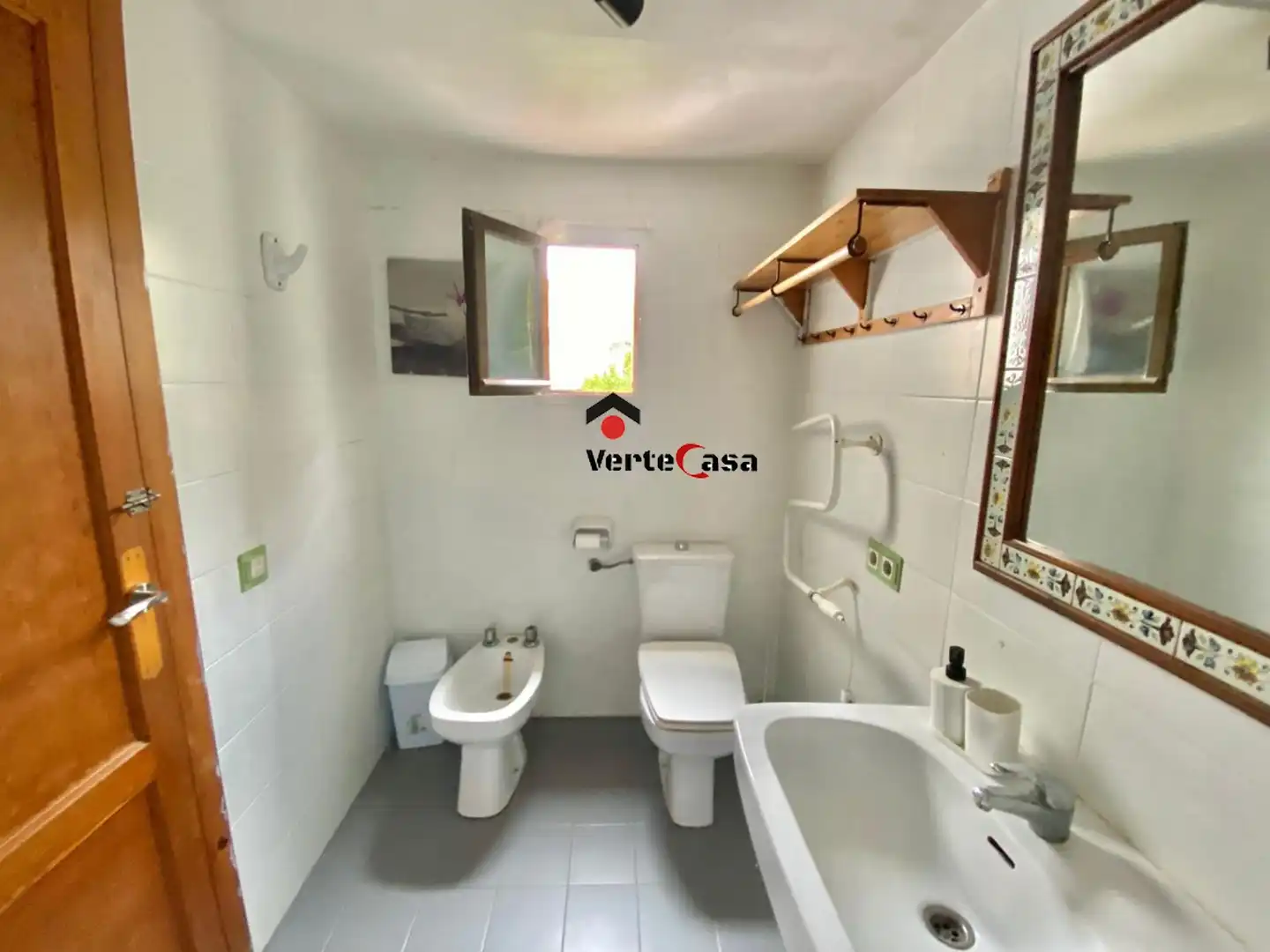 Bany de Casa o xalet en venda en El Puig de Santa Maria amb Terrassa, Traster i Piscina comunitària