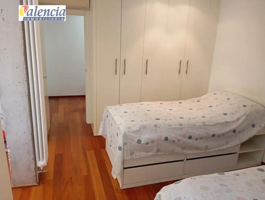 Dormitori de Casa adosada en venda en Bétera amb Jardí privat, Terrassa i Balcó