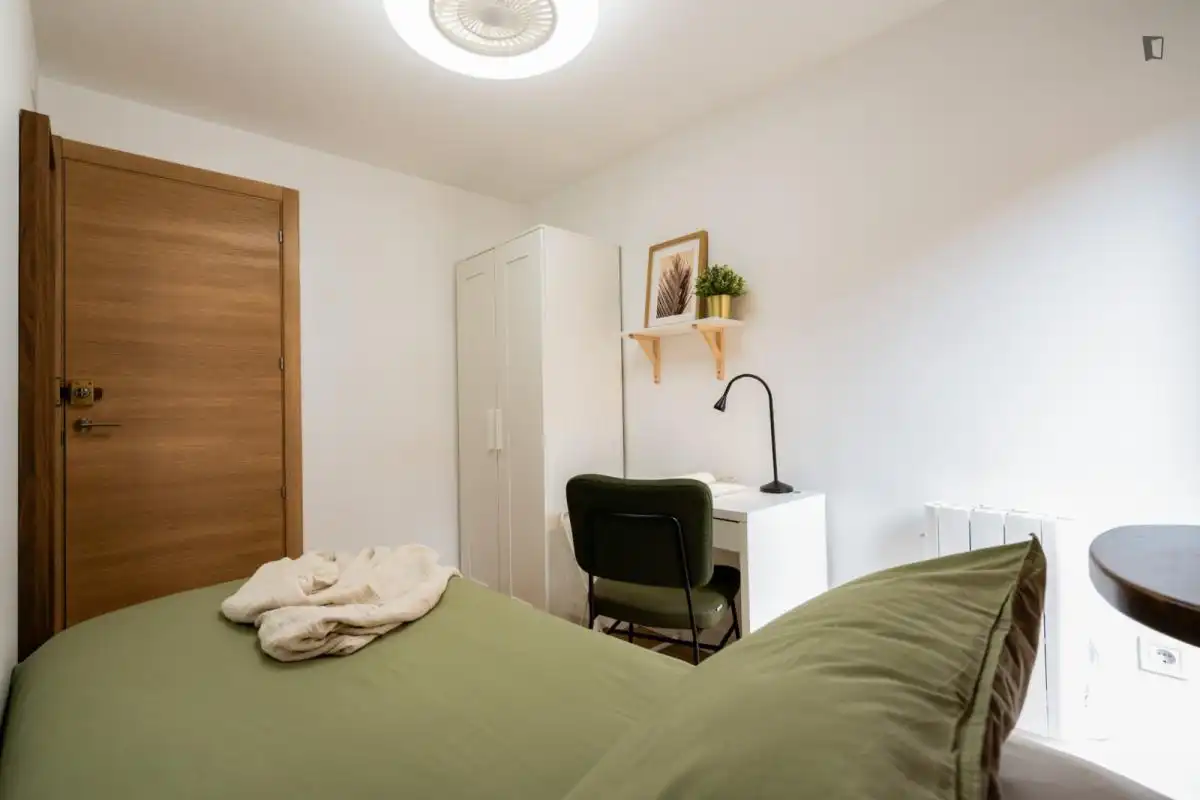 Habitación de Apartamento para compartir en Concòrdia - Can Rull