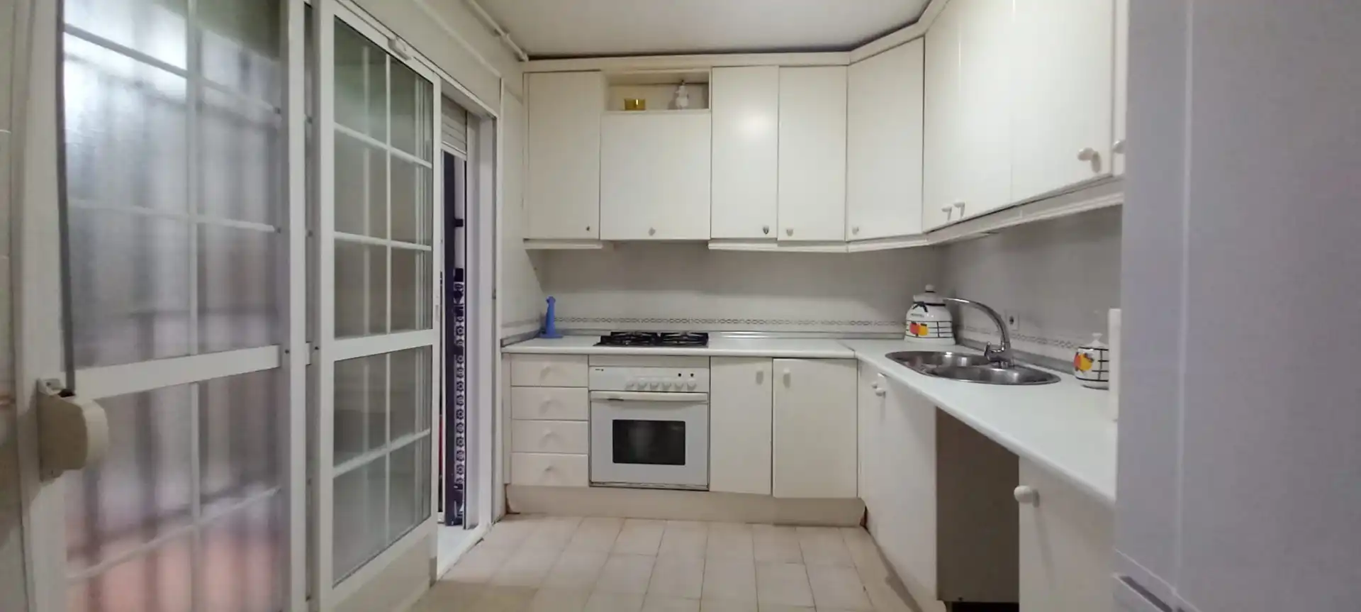 Cocina de Casa adosada en venta en Mairena del Aljarafe con Aire acondicionado, Calefacción y Terraza