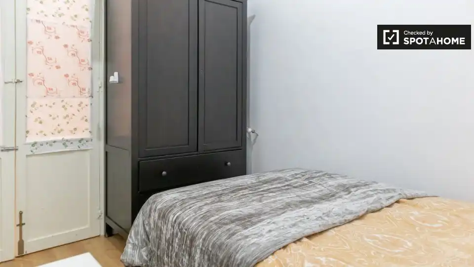 Room in Justicia - Chueca