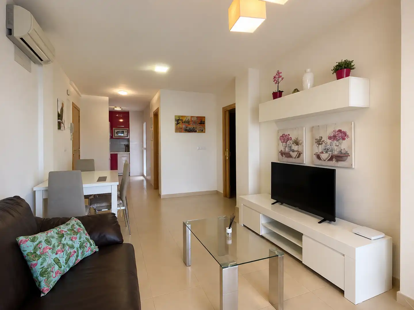 Sala de estar de Apartamento de alquiler en Águilas con Aire acondicionado, Calefacción y Trastero