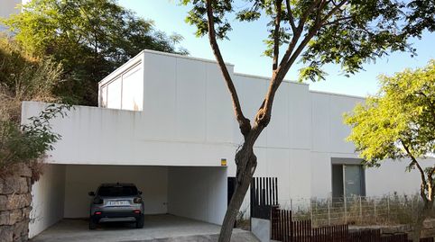 Casa contemporània de disseny a Cabrils amb vistes i gran potencial