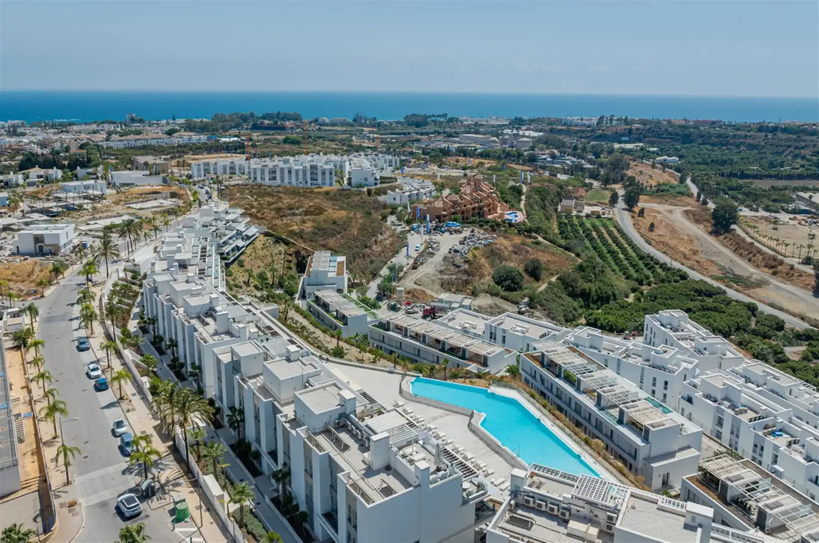 Exterior view of Houses for sale in Estepona  with Air Conditioner and Terrace