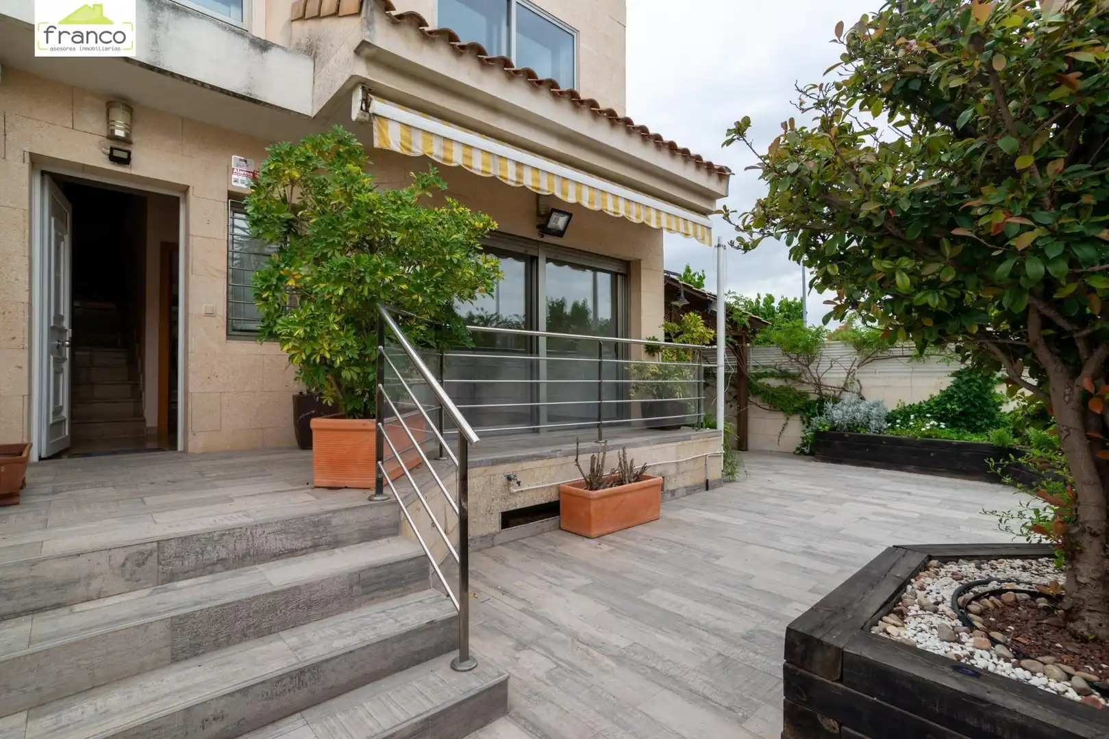 Terraza de Casa adosada en venta en Murcia con Aire acondicionado, Calefacción y Jardín privado