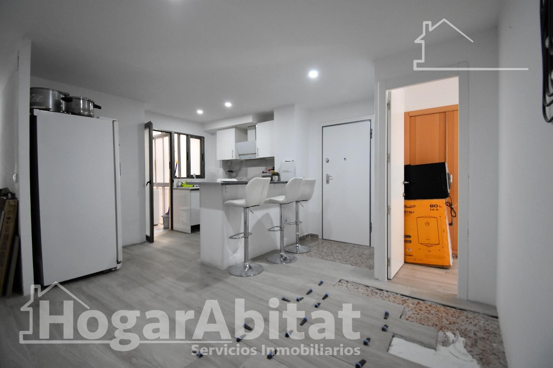 Kitchen of Flat for sale in Gandia  with Terrace and Storage room