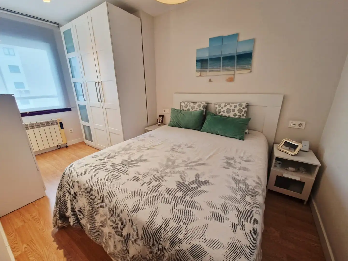 Schlafzimmer von Wohnung zur Miete in Avilés mit Heizung und Privatgarten
