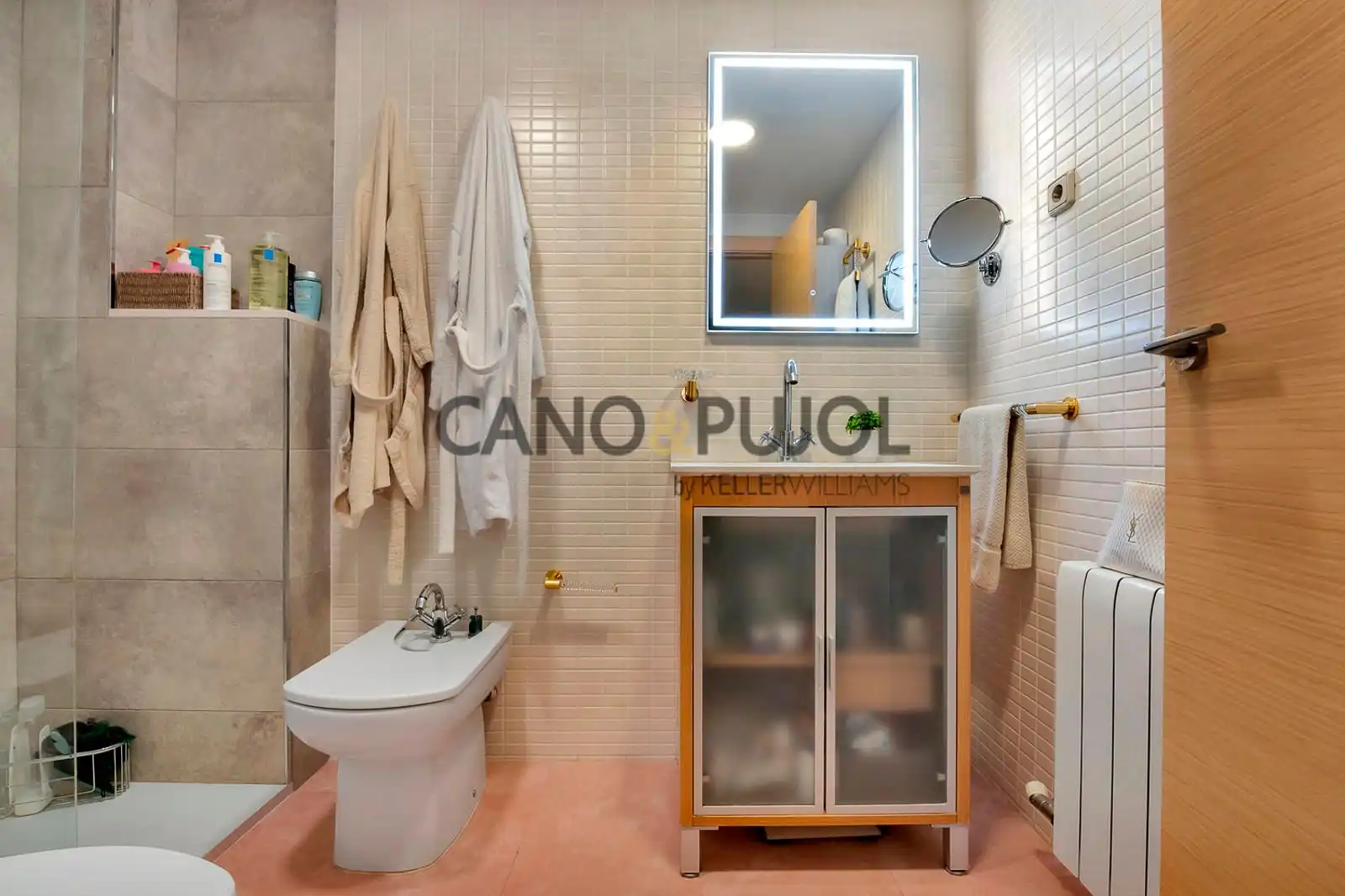 Baño de Piso en venta en Rubí con Aire acondicionado, Calefacción y Terraza