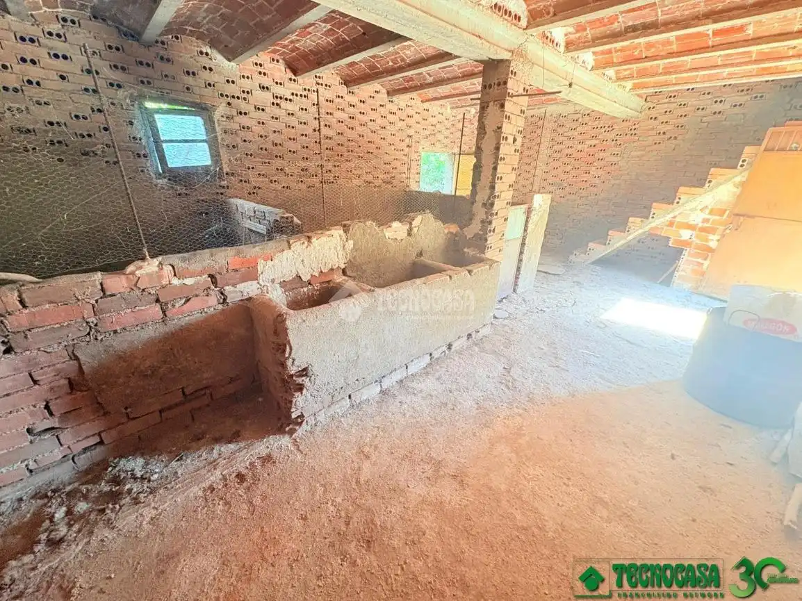Casa adosada en venda en Mombeltrán