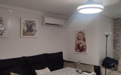 Living room of Flat for sale in  Córdoba Capital  with Air Conditioner