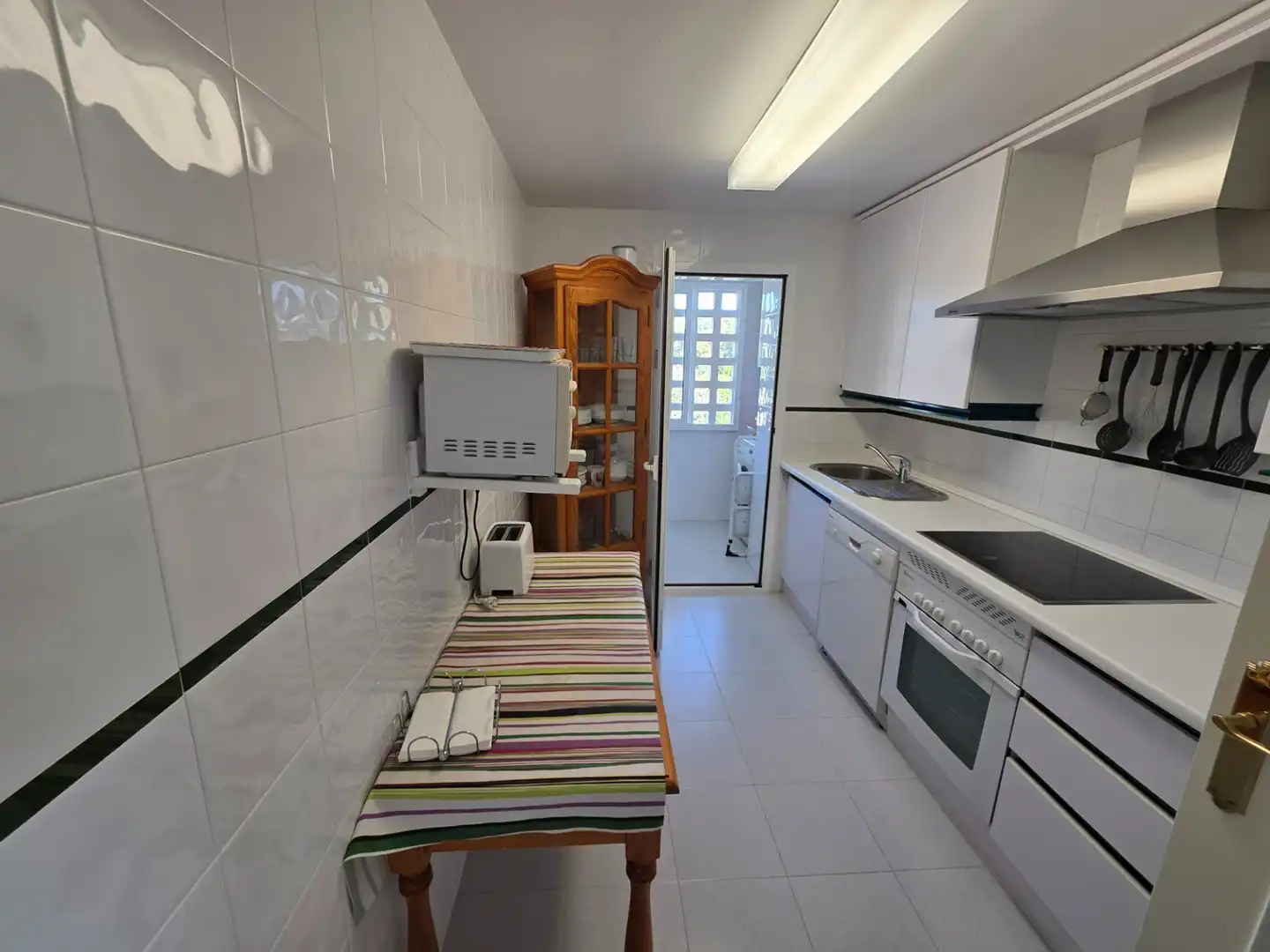 Cuina de Pis en venda en Marbella amb Aire condicionat, Calefacció i Terrassa
