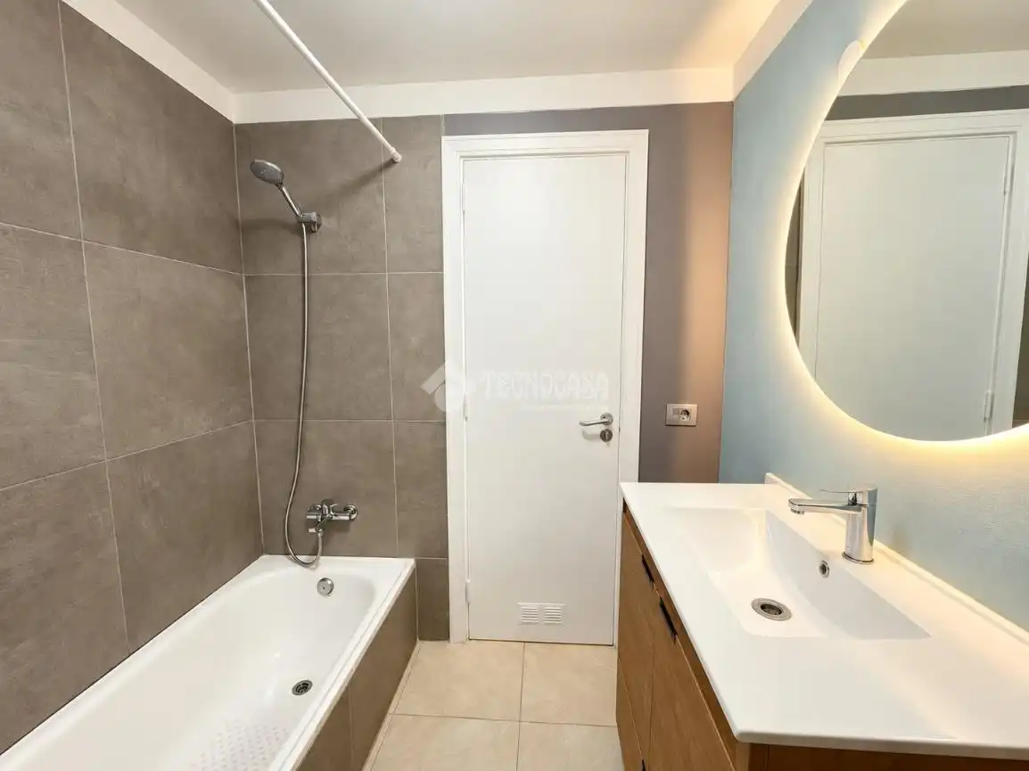 Baño de Piso en venta en Adeje con Balcón