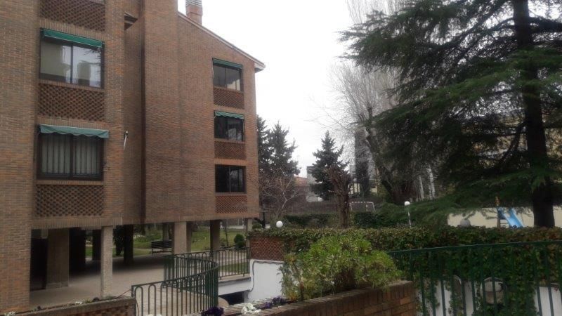 Exterior view of Flat for sale in Pozuelo de Alarcón  with Heating