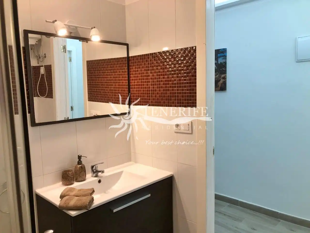Bathroom of Ground floor for sale in Adeje  with Terrace and Furnished