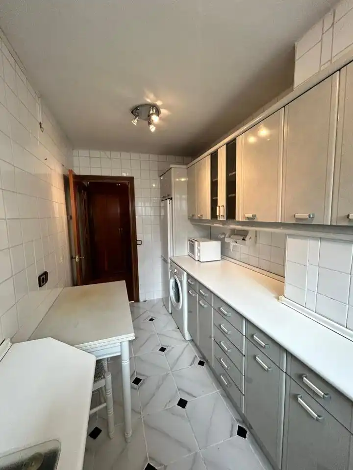 Kitchen of Flat for sale in Móstoles  with Air Conditioner, Heating and Parquet flooring