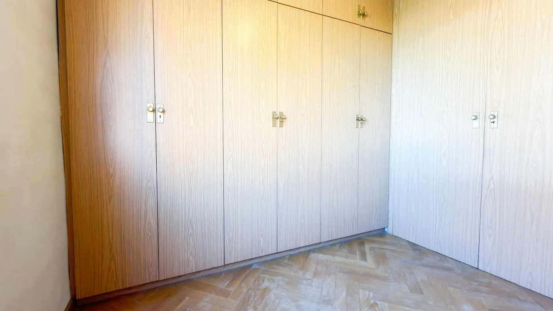 Schlafzimmer von Wohnung zum Verkauf in Valencia mit Klimaanlage, Heizung und Parkett