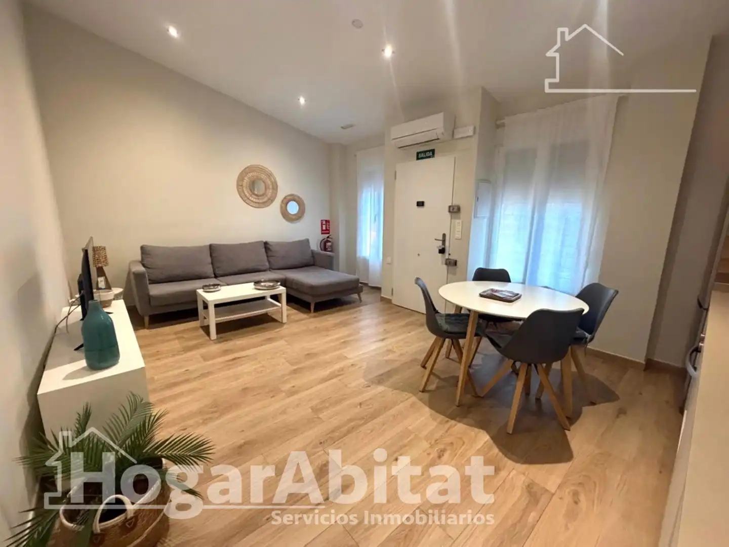 Sala d'estar de Pis en venda en Valencia amb Aire condicionat i Calefacció