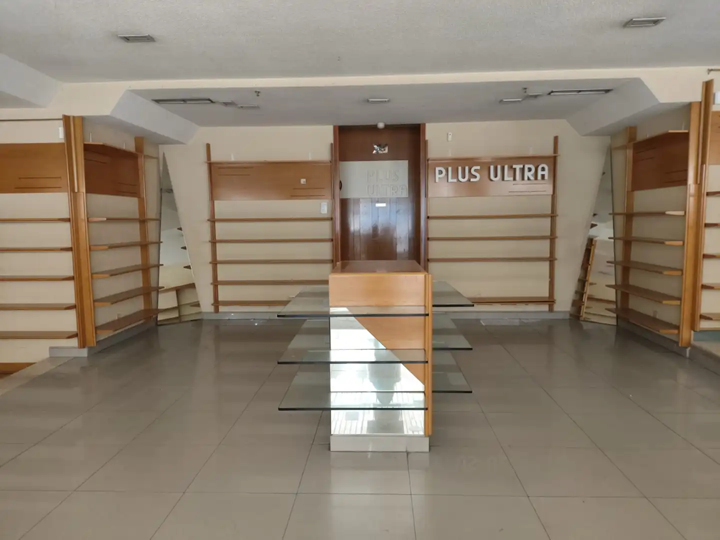Local comercial en venta en Avenida de la Constitución, imagen 8