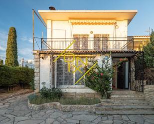 Vista exterior de Casa o xalet en venda en El Vendrell amb Jardí privat, Terrassa i Traster