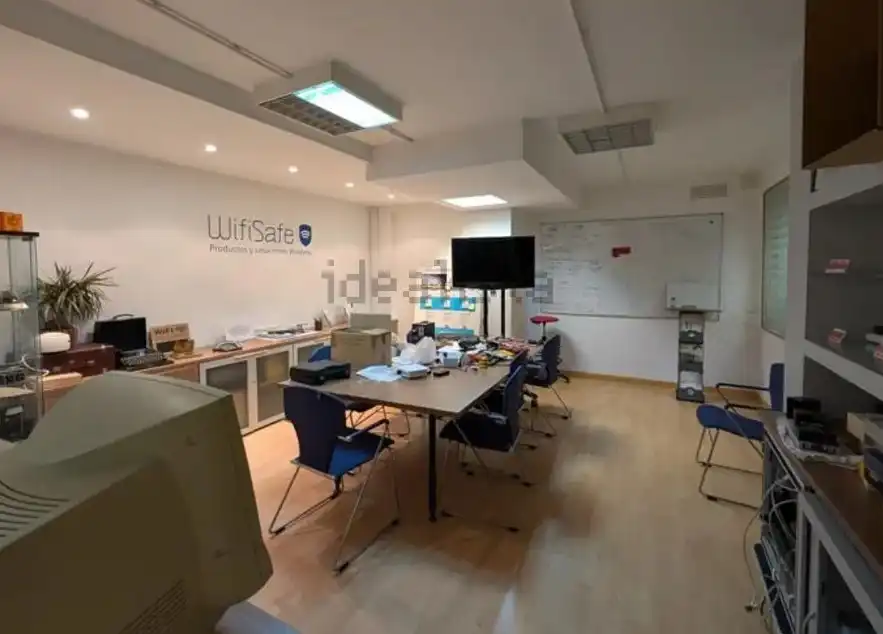 Büro zum Verkauf in Barcelona mit Klimaanlage und Heizung