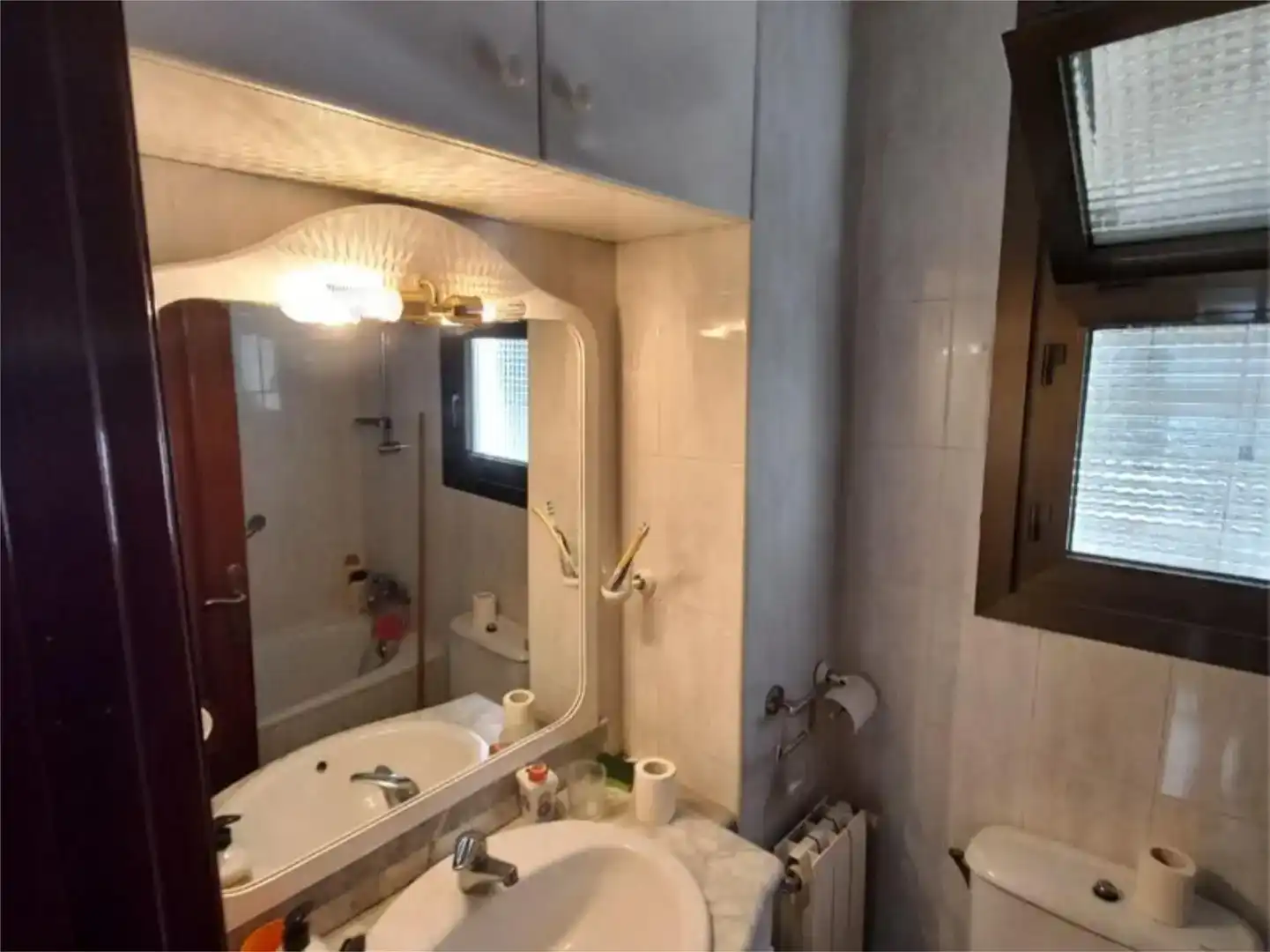 Badezimmer von Wohnung zur Miete in  Valencia Capital mit Klimaanlage, Terrasse und Balkon