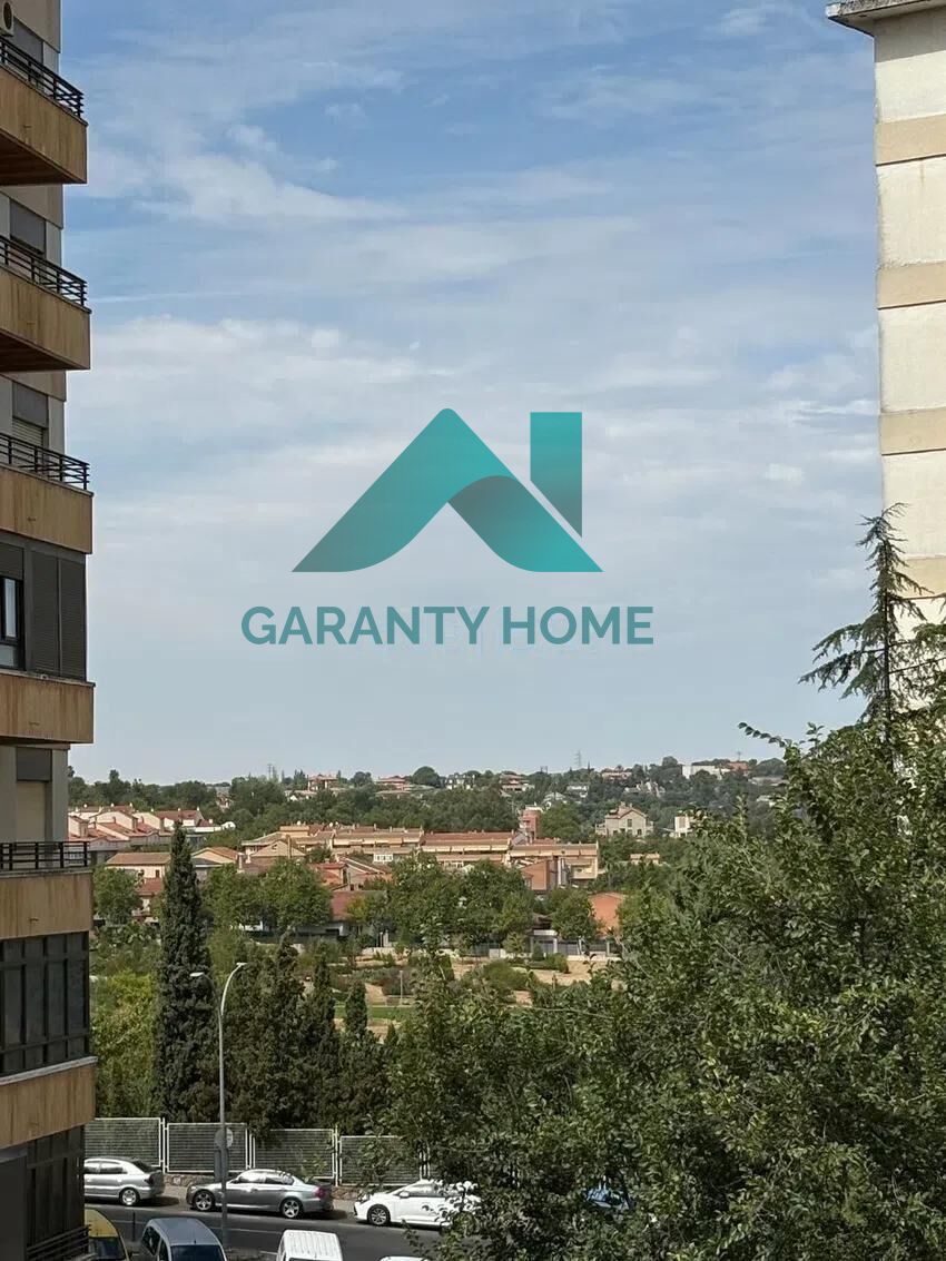 Piso en venta en Cáceres Capital con Terraza