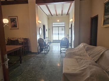 Maison mitoyenne avec balcon à vendre à Antella