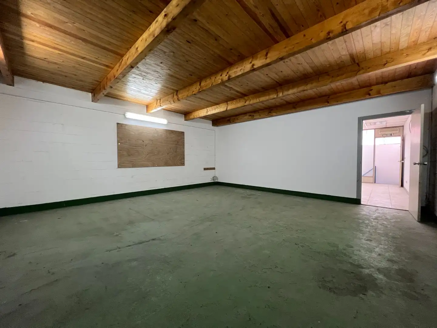 Industrial buildings for rent in Padrón