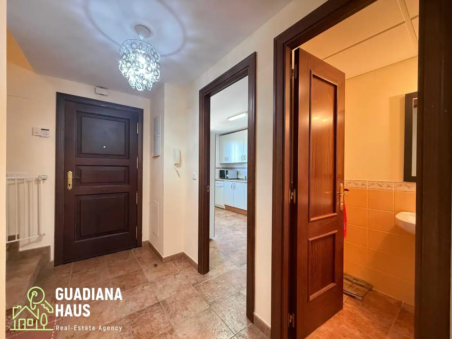 Terraced house with pool for sale in Avenida BLASCO IBAÑEZ 22, imagen 7