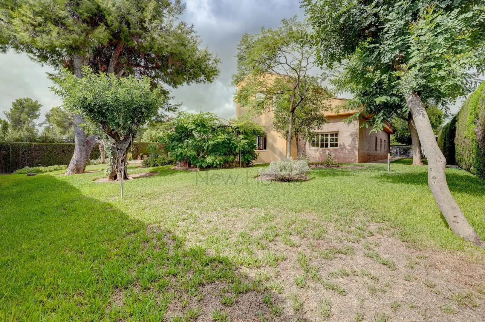 Garden of Houses for sale in La Pobla de Vallbona  with Heating, Private garden and Terrace