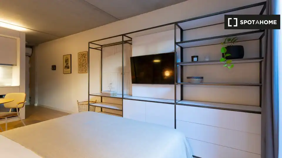 Flat with terrace to rent in Eixample, imagen 5