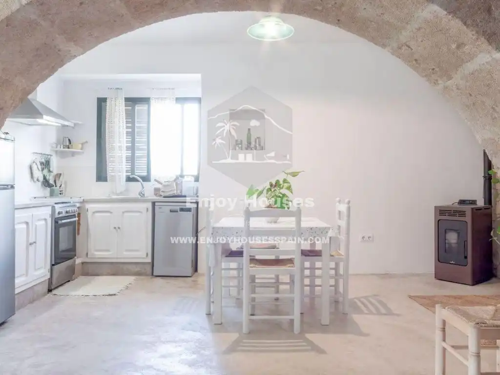 Houses for sale in Montgó - Ermita