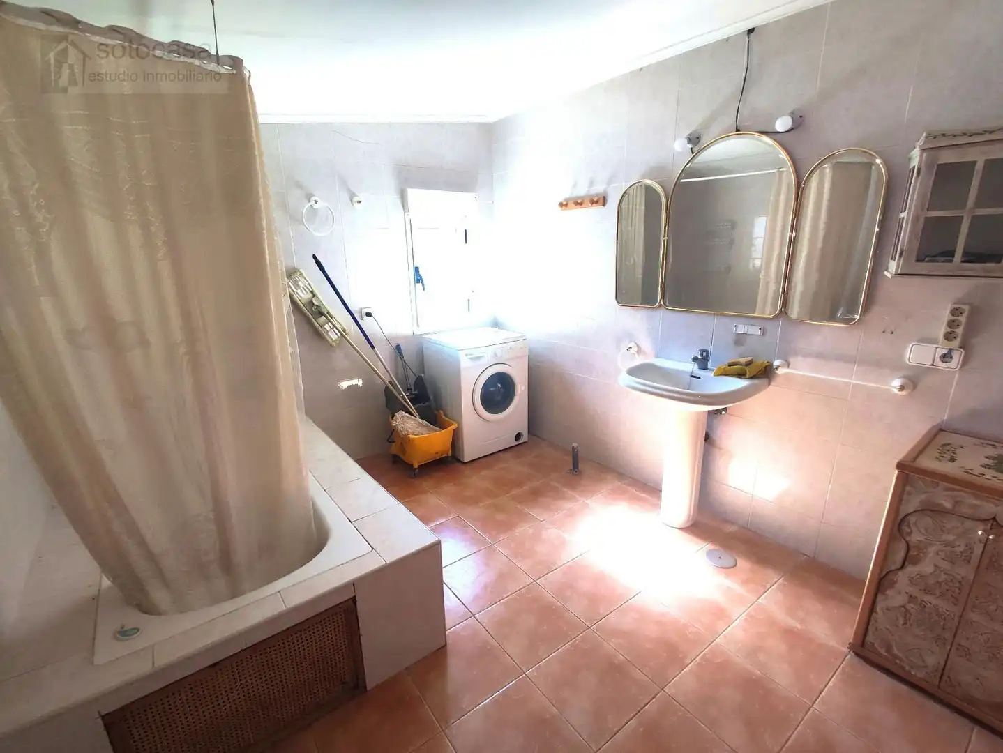 Bany de Casa o xalet en venda en Traspinedo amb Calefacció, Jardí privat i Piscina